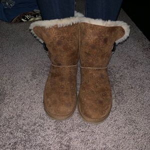 Bailey button limited edition uggs